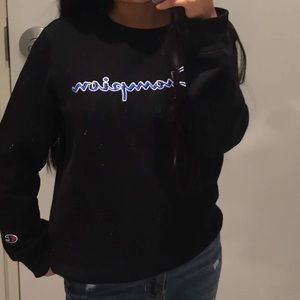 Black unisex champion sweatshirt
